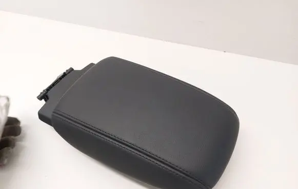 Ford Focus Armrest 