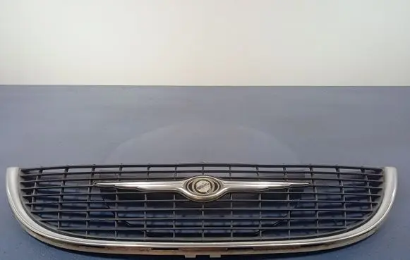 Chrysler Grand Voyager IV Front grill 4857522AA
