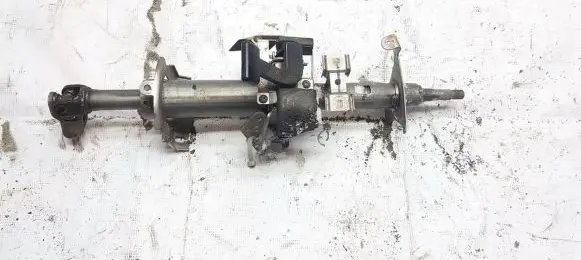 Nissan X-Trail T30 Steering wheel axle