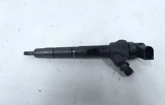 Volkswagen Amarok Fuel injector 0445110369B004 03L130277J