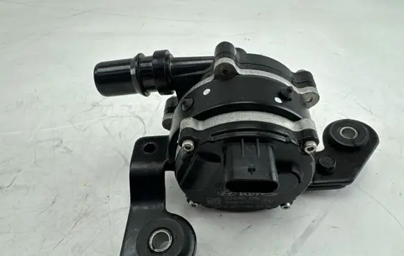 Hyundai Tucson IV NX4 Electric auxiliary coolant/water pump 369103D921