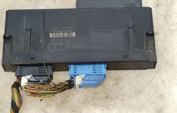 BMW 3 E90 E91 Comfort/convenience module 6973810 10681810