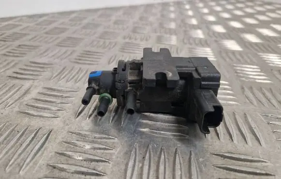 Citroen DS5 Turbo solenoid valve 9801887680