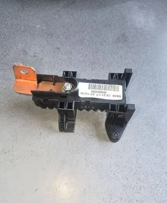Mercedes-Benz Vito Viano W639 Fuse module A6395400050