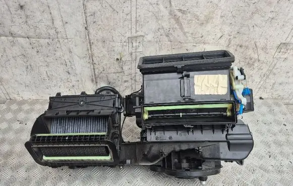 Volkswagen Golf VII Interior heater climate box assembly housing 5Q1820002AB T1010857S F1891X3TD