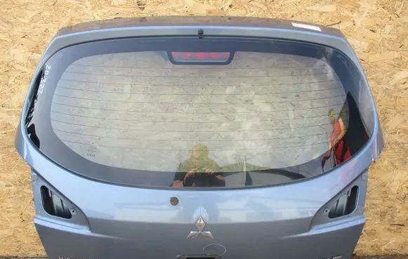 Mitsubishi Colt Tailgate/trunk/boot lid