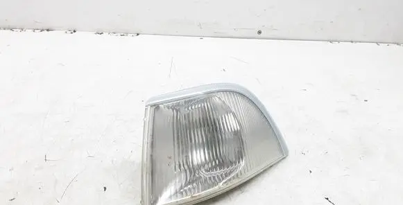 Volvo S40, V40 Front indicator light 30854652