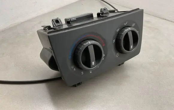 Peugeot Boxer Other switches/knobs/shifts 168340200
