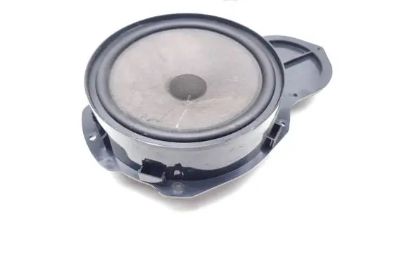 Volkswagen PASSAT B7 Front door speaker 3C8035454