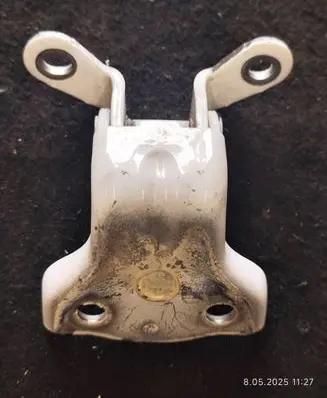 Opel Antara Rear door upper hinge 