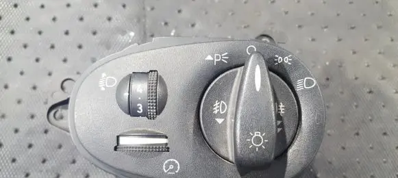 Ford Focus Light switch 98AG13A024EE