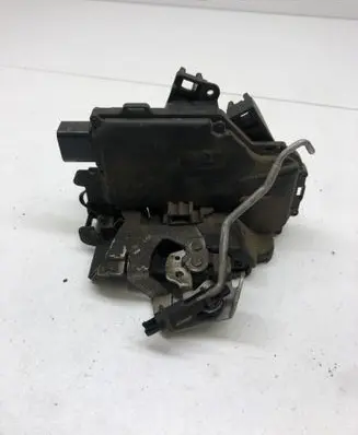 Audi A6 S6 C5 4B Rear door lock 