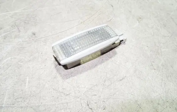 Volkswagen Phaeton Other interior light 3B0947113