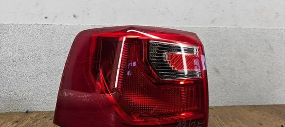 Seat Alhambra (Mk2) Rear/tail lights 7N5945095G 89504974 8950497400
