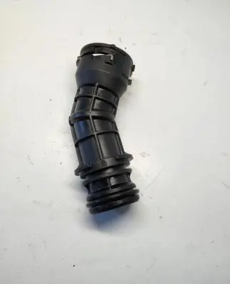 Coolant pipe/hose