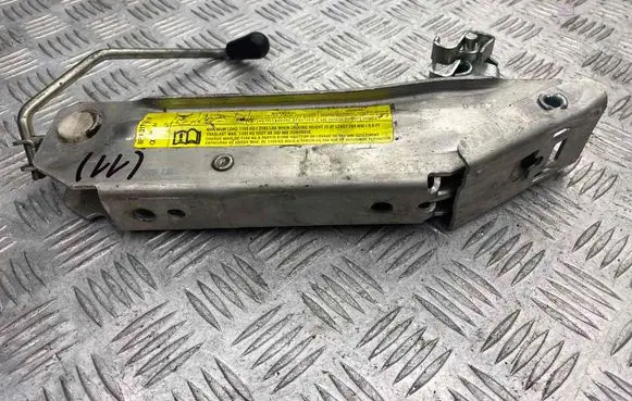 Audi A4 S4 B8 8K Lift Jack 8E0011031M