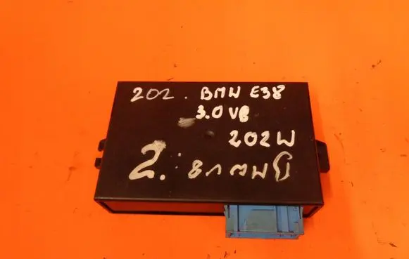 BMW 7 E38 Cruise control unit/module VD08352613