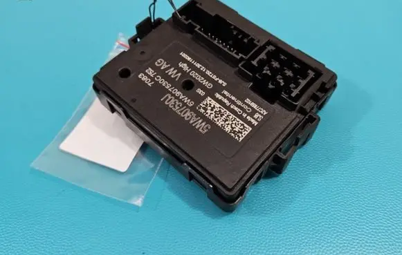 Volkswagen Caddy Central body control module 5WA907530J IMPRK1398576