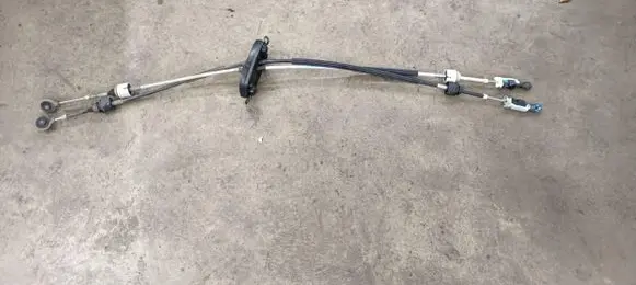 Opel Insignia B Gear shift cable linkage 55504470