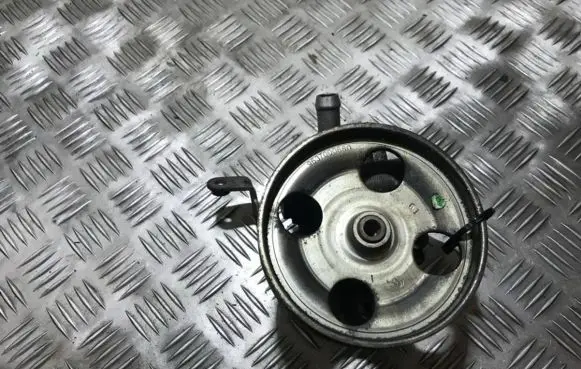 Citroen C5 Power steering pump 9682351680