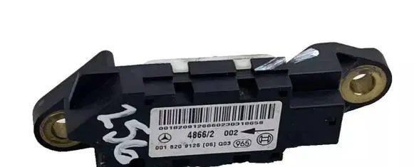 Mercedes-Benz E W211 Airbag deployment crash/impact sensor 0018209126