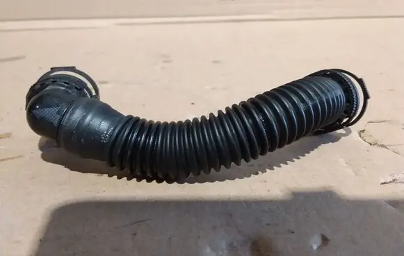 Audi A3 S3 8V Breather hose/pipe 