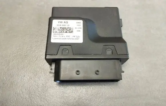 Audi A3 8Y Headlight/headlamp level sensor 5WA906121