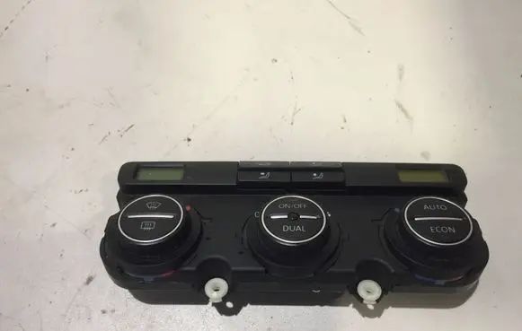 Volkswagen PASSAT B6 Climate control unit