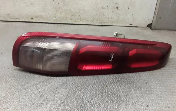 Nissan X-Trail T30 Rear/tail lights 