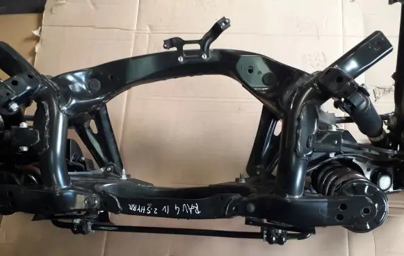 Toyota RAV 4 (XA40) Rear axle beam 