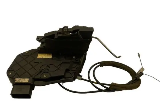 Mazda 3 I Front door lock 9240002