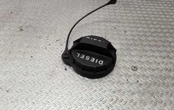KIA Carens II Fuel tank filler cap 