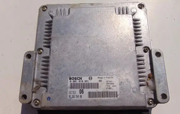 Peugeot 406 Engine control unit/module 9636254880 0281010251