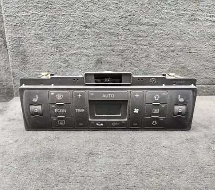 Audi A4 S4 B5 8D Climate control unit 8D0820043N