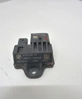 BMW 3 F30 F35 F31 Glow plug pre-heat relay 857008702 522120103 130926