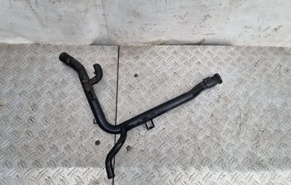 Engine coolant pipe/hose