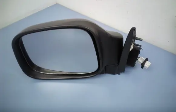 Opel Frontera B Front door electric wing mirror 010557