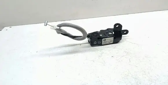 BMW X5 E70 Tailgate lock latch 7162147 51247162147 9885861