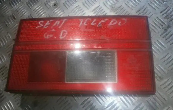 Seat Toledo I (1L) Tailgate rear/tail lights 961604