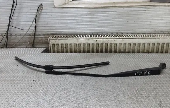 Peugeot 407 Windshield/front glass wiper blade 
