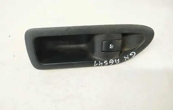 Renault Laguna II Electric window control switch 8200016013