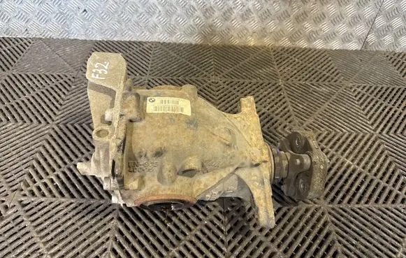 BMW 4 F32 F33 Rear differential 7603746