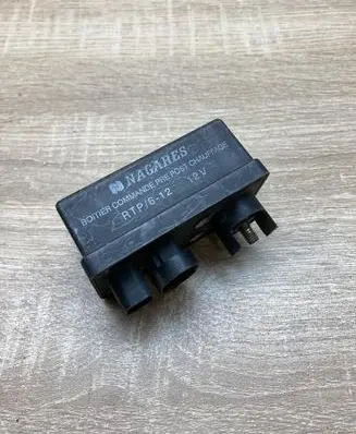 Volvo S40, V40 Glow plug pre-heat relay 7700107794