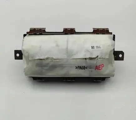 Toyota Prius (XV60) Passenger airbag 7396047170 TG17B02002