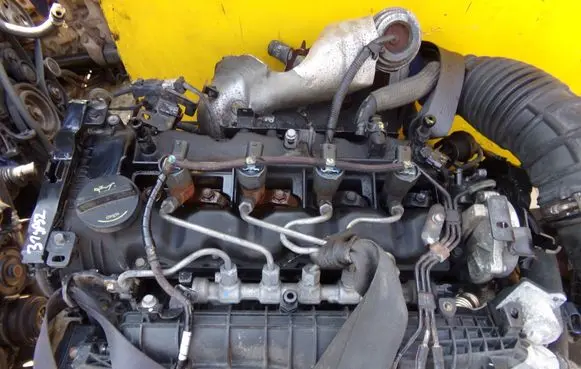 Hyundai i40 Fuel injector 0445110411 31SP52