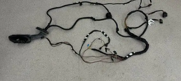 BMW M5 Rear door wiring loom 9320500 61129320500 9291064