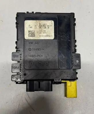 Volkswagen PASSAT B6 Steering angle sensor 3C0953549A 05113810 01103062780015