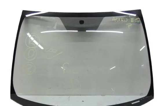 Toyota Auris 150 Front windscreen/windshield window 5610102280