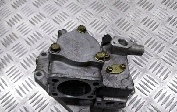 Mitsubishi Carisma Fuel distributor MR420916