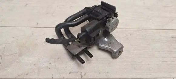 Volkswagen PASSAT B6 Turbo solenoid valve 1K0906283A 1K0906283